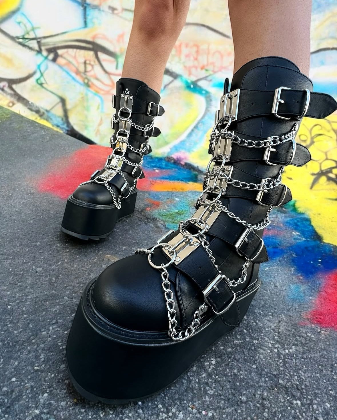 【新品】ＹRU ブラックハイカットブーツ Y R U ~ made with ♥