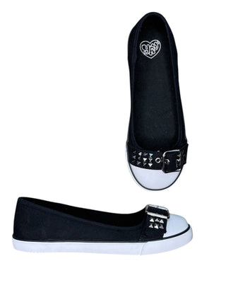 CHLOE STUD - BLACK/SILVER - Y R U