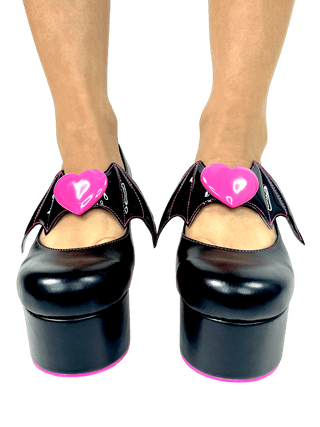 DEELITE DRACULAURA - BLACK/HOT PINK - Y R U